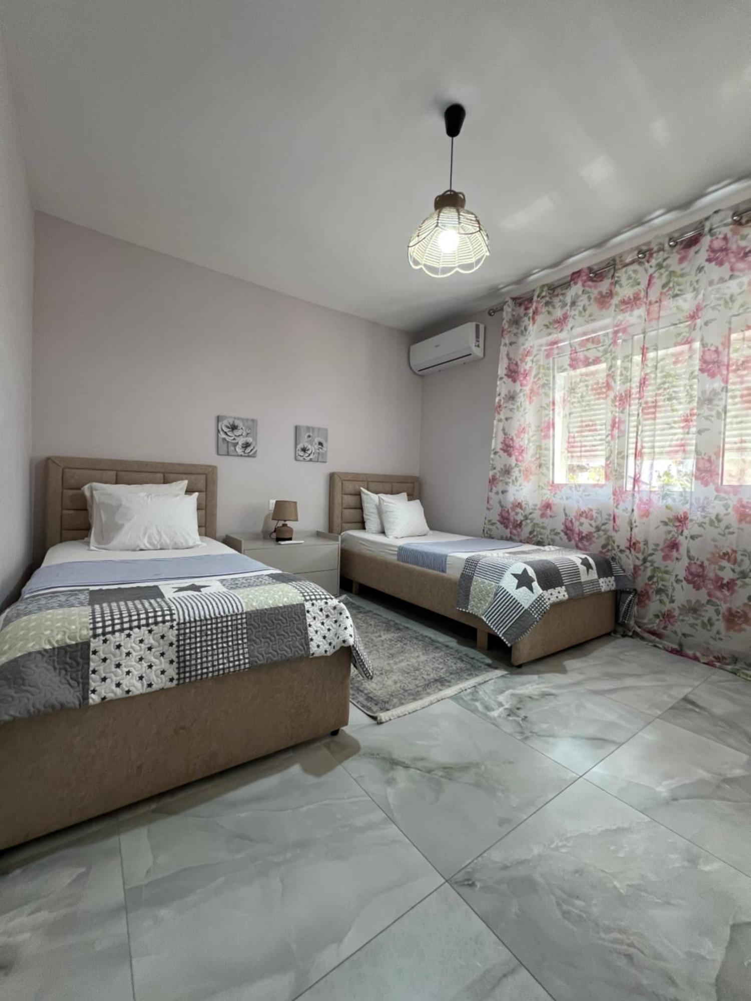 Downtown Deluxe Apartment ชโคเดอร์ ภายนอก รูปภาพ