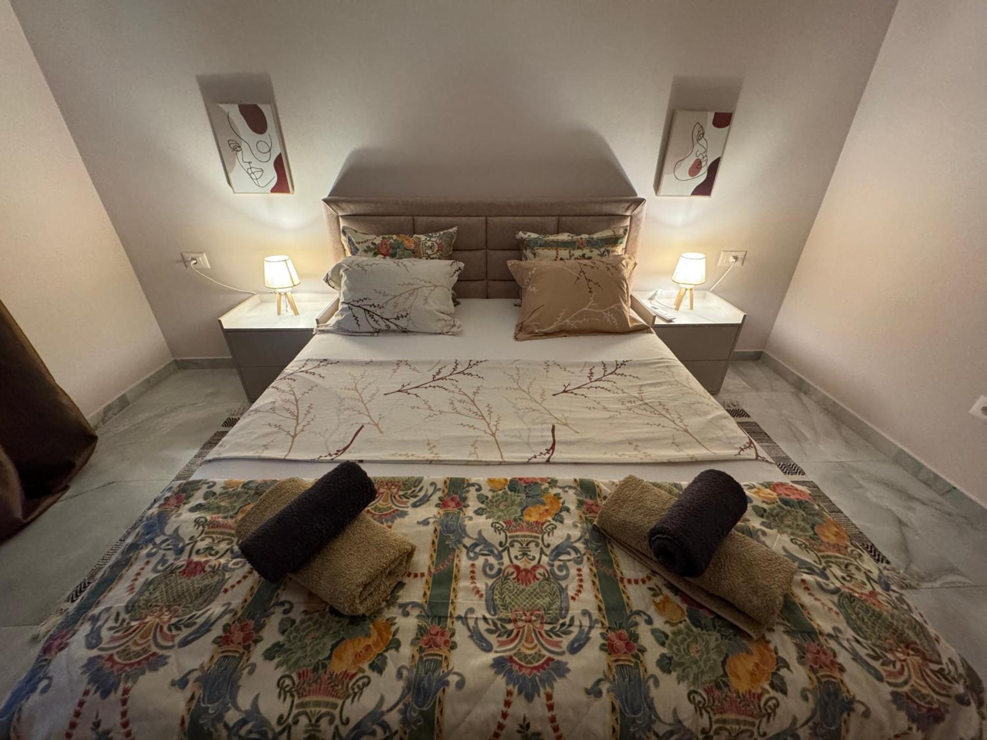 Downtown Deluxe Apartment ชโคเดอร์ ภายนอก รูปภาพ